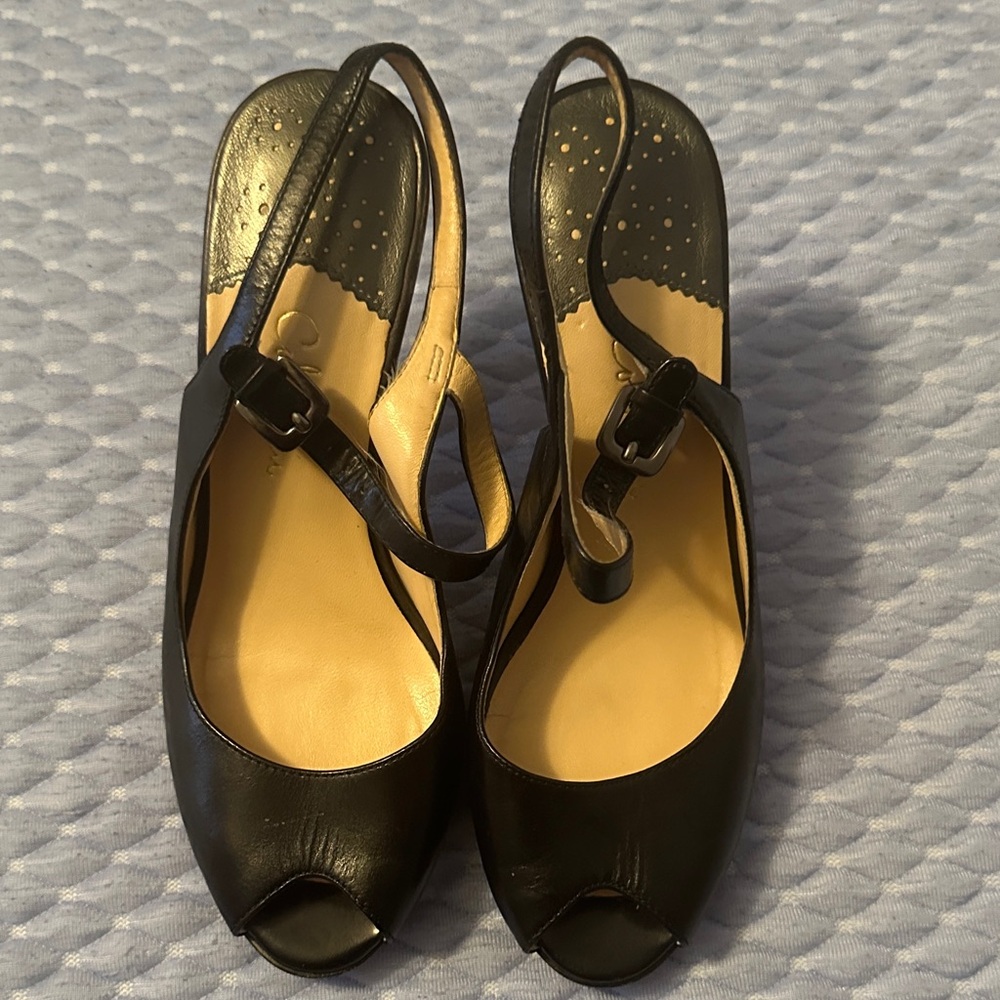 Nike Black Women's Peep Toe Heels